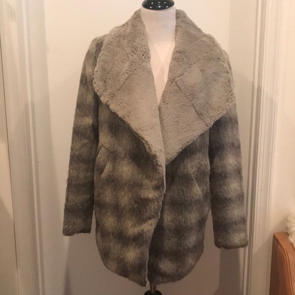 Wool Coat with Shaved Rabbit Lining